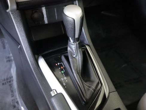Used 2017 Toyota Corolla LE w/ Carpet Mat Package (TMS) FWD image 16
