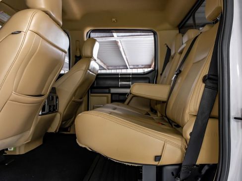 Used 2020 Ford F350 Lariat w/ Lariat Value Package image 38