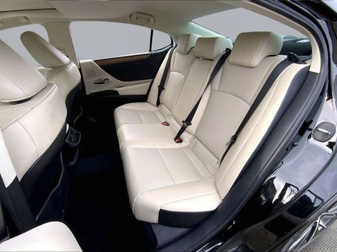 Used 2024 Lexus ES 350 350 image 16