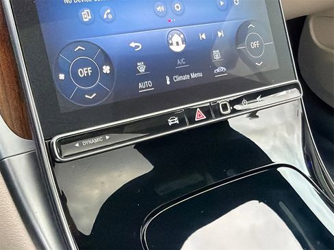 Used 2023 Mercedes-Benz C 300 4MATIC Sedan image 28