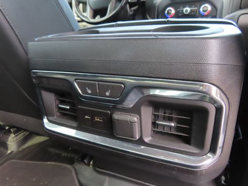 Used 2019 GMC Sierra 1500 Denali w/ Denali Ultimate Package AWD/4WD image 37