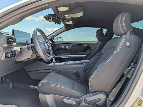 Certified 2024 Ford Mustang Coupe image 11