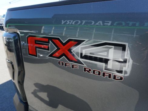 Used 2022 Ford F350 Lariat image 8