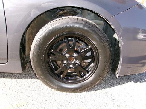 Used 2013 Toyota Prius One image 11