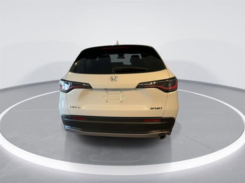 Used 2023 Honda HR-V Sport image 6