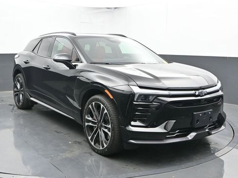 Used 2025 Chevrolet Blazer EV SS w/ Performance Package image 3