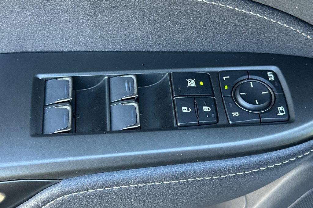 Used 2026 Lexus NX 350h AWD w/ Accessory Package (Z1) image 12