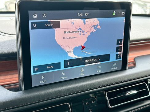 Used 2022 Lincoln Aviator Reserve w/ Equipment Group 201A image 13