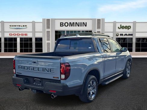 Used 2024 Honda Ridgeline TrailSport image 3