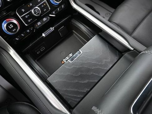 Used 2021 GMC Yukon Denali w/ Denali Ultimate Package image 33