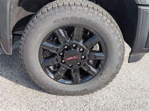 New 2026 GMC Sierra 2500 AT4 w/ AT4 Premium Plus Package image 11