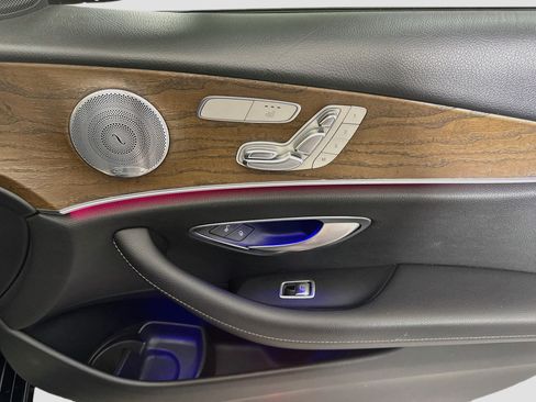 Used 2018 Mercedes-Benz E 300 image 31