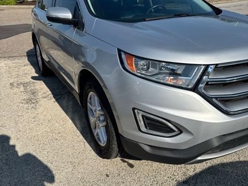 Used 2016 Ford Edge SEL w/ Equipment Group 201A AWD/4WD image 2
