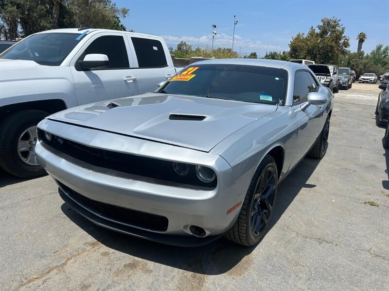 Used 2021 Dodge Challenger SXT w/ Blacktop Package RWD image 5