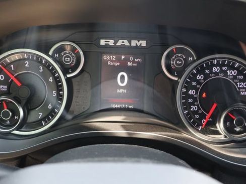 Used 2019 RAM 1500 Big Horn AWD/4WD image 9