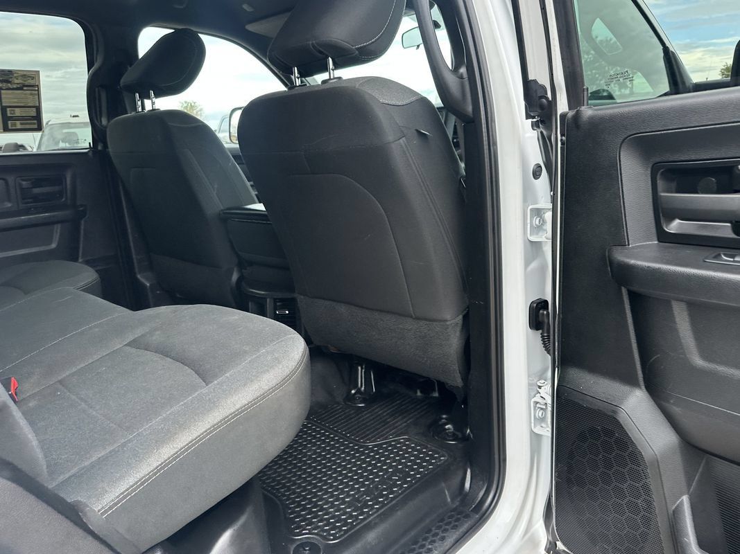 Used 2022 RAM 3500 Tradesman w/ Chrome Appearance Group AWD/4WD image 22
