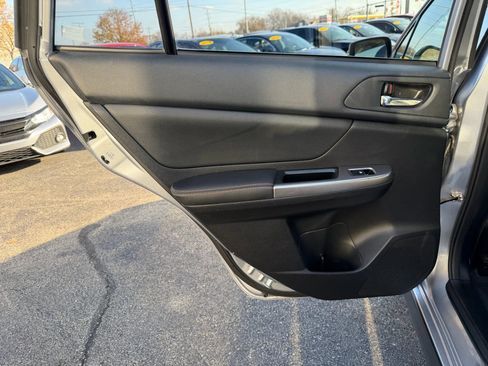 Used 2017 Subaru Crosstrek 2.0i Limited image 24