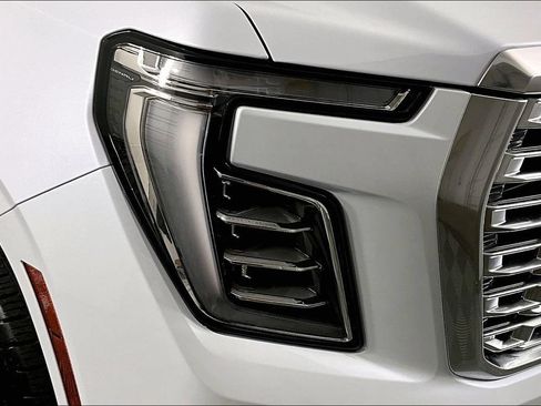 Used 2026 GMC Yukon XL Denali RWD image 30