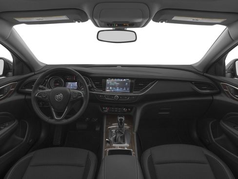 Used 2018 Buick Regal Preferred FWD image 5