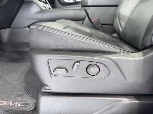 Certified 2022 GMC Yukon Denali image 28