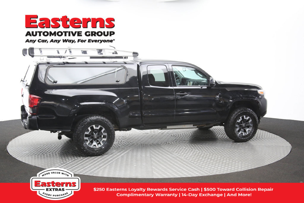 Used 2023 Toyota Tacoma SR AWD/4WD image 45