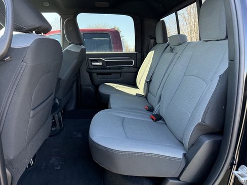 Used 2024 RAM 2500 Big Horn w/ Safety Group image 15