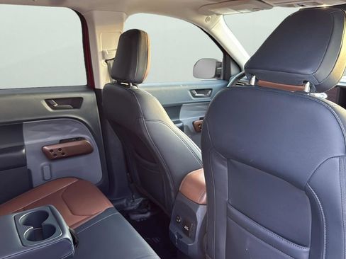 Certified 2022 Ford Maverick Lariat w/ Lariat Luxury Package image 27