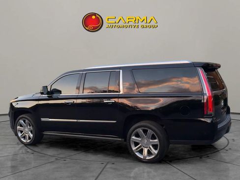 Used 2018 Cadillac Escalade ESV Premium Luxury image 4