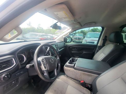 Used 2019 Nissan Titan S RWD image 49