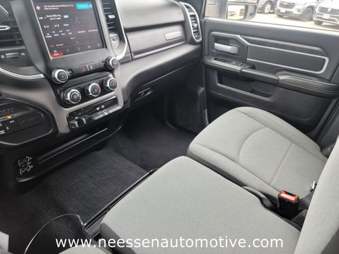 Used 2024 RAM 2500 Big Horn image 27