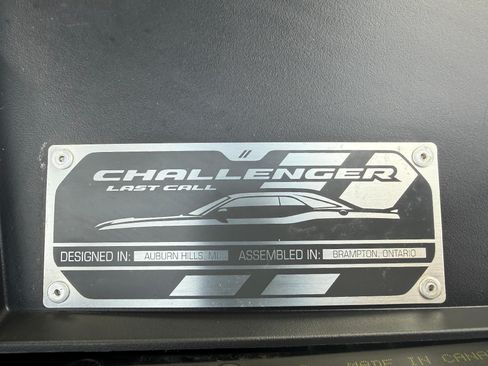 Used 2023 Dodge Challenger SRT Hellcat RWD image 10