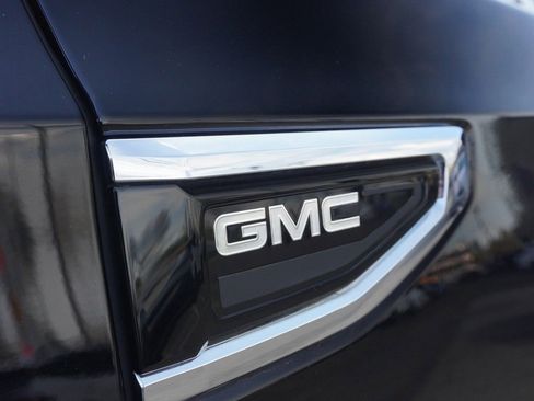 Used 2023 GMC Yukon SLT w/ SLT Premium Package AWD/4WD image 26