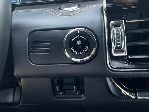 Certified 2024 Lincoln Navigator L Black Label AWD/4WD image 19