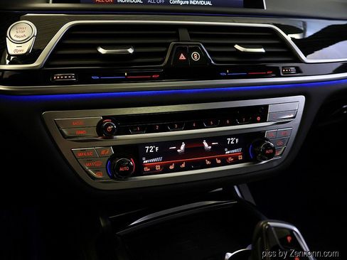 Certified 2022 BMW 750i xDrive w/ Executive Package image 26