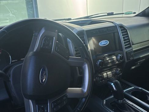 Used 2018 Ford F150 Platinum w/ Equipment Group 701A Luxury image 10