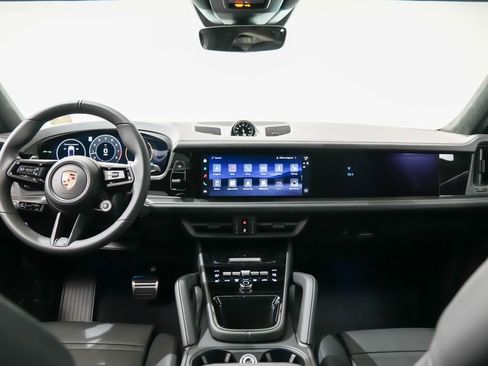 New 2026 Porsche Cayenne GTS AWD/4WD image 21