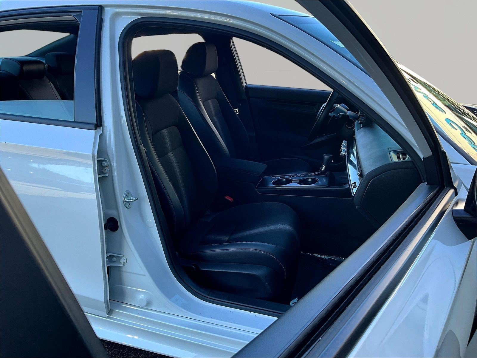 Used 2024 Honda Civic Sport image 27