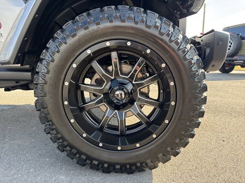 Used 2021 Jeep Wrangler Unlimited Rubicon image 12