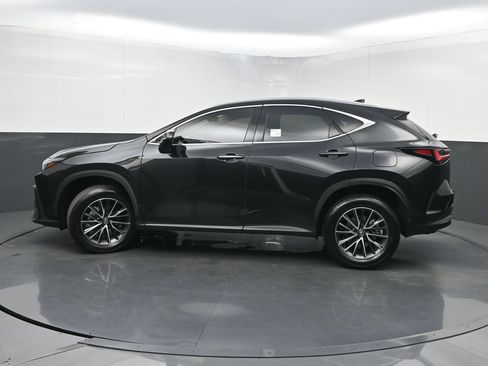 Used 2025 Lexus NX 250 FWD w/ Towing Package (2000 Lbs) image 41