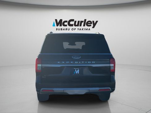Used 2024 Ford Expedition XLT image 7