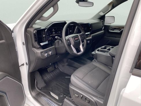 Used 2024 GMC Sierra 1500 Elevation w/ LPO, Elevation Black Package AWD/4WD image 14