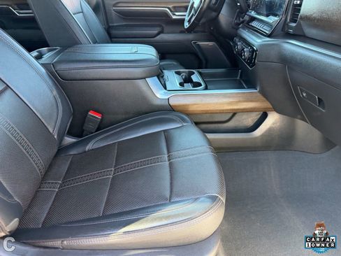 Used 2024 Chevrolet Silverado 3500 High Country w/ High Country Premium Package image 12