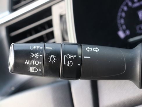 Used 2020 Honda Fit EX image 34