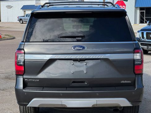 Used 2018 Ford Expedition Platinum AWD/4WD image 5