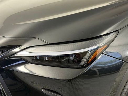Used 2023 Lexus NX 250 FWD w/ Towing Package (2000 Lbs) image 12