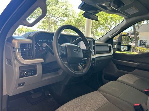 Used 2025 Ford F350 XLT AWD/4WD image 6