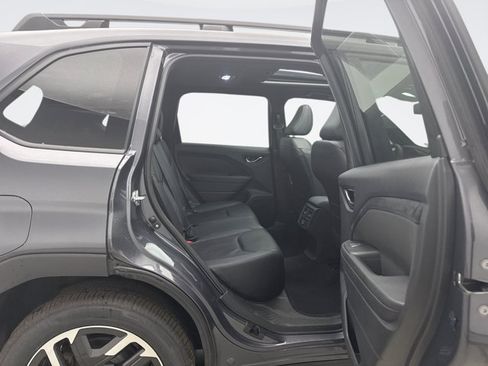 Used 2025 Subaru Forester Limited AWD/4WD image 20