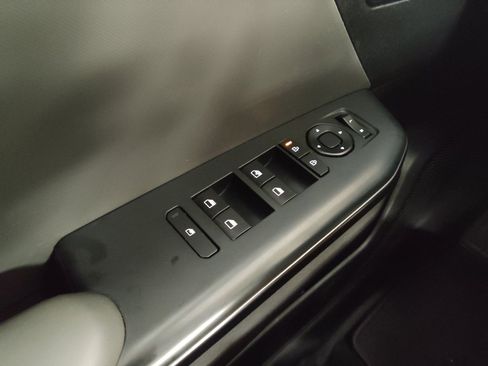 Used 2025 Kia K4 FWD image 27