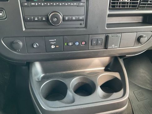 Used 2025 Chevrolet Express 3500 LT w/ LT Preferred Equipment Group image 16