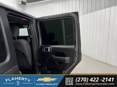 Used 2025 Jeep Wrangler Unlimited Sport AWD/4WD image 12
